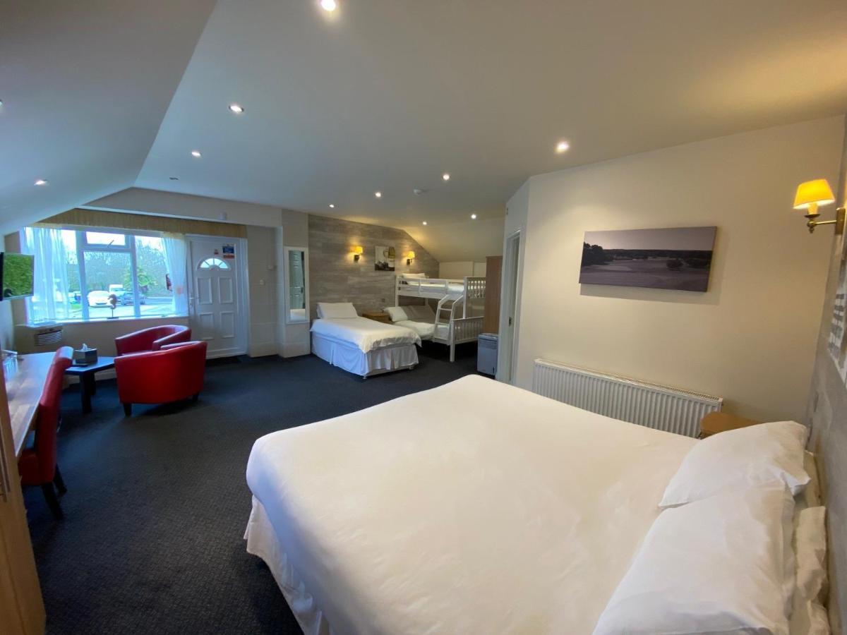 Dudsbury Golf Club - Hotel And Spa เฟิร์นดาวน์ ภายนอก รูปภาพ